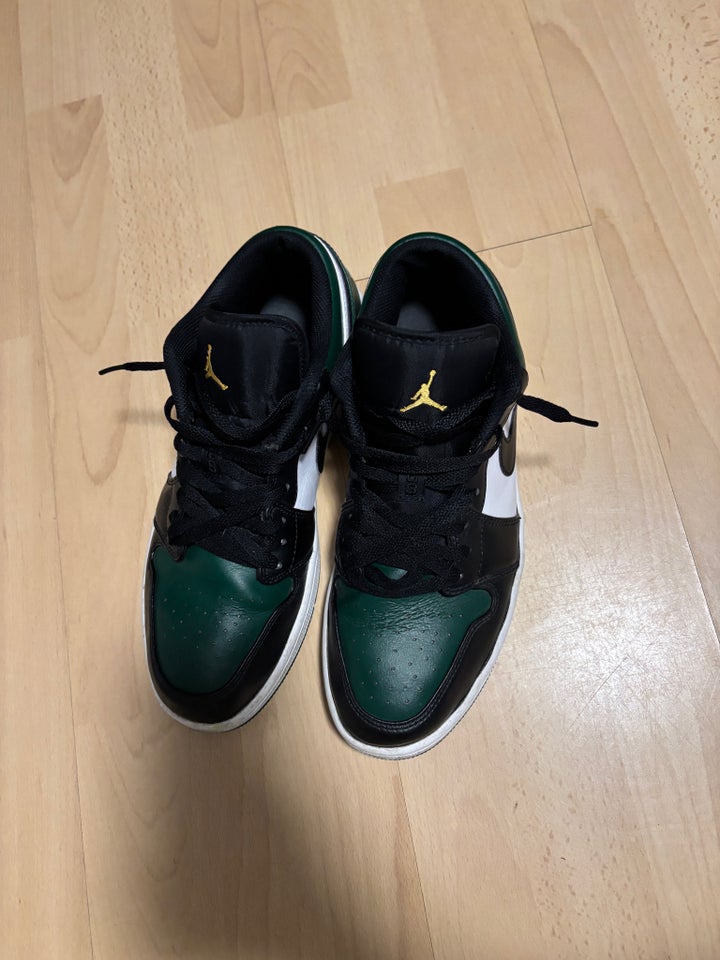 Fritidssko, Air Jordan, str. 44,5