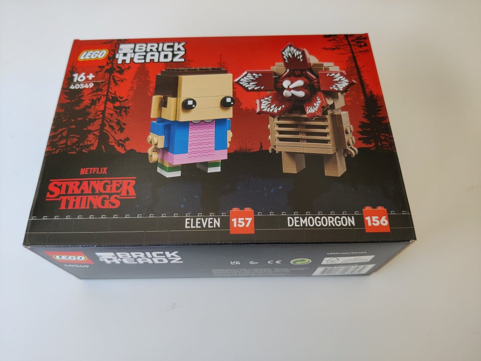 Lego Exclusives BrickHeadz 40549