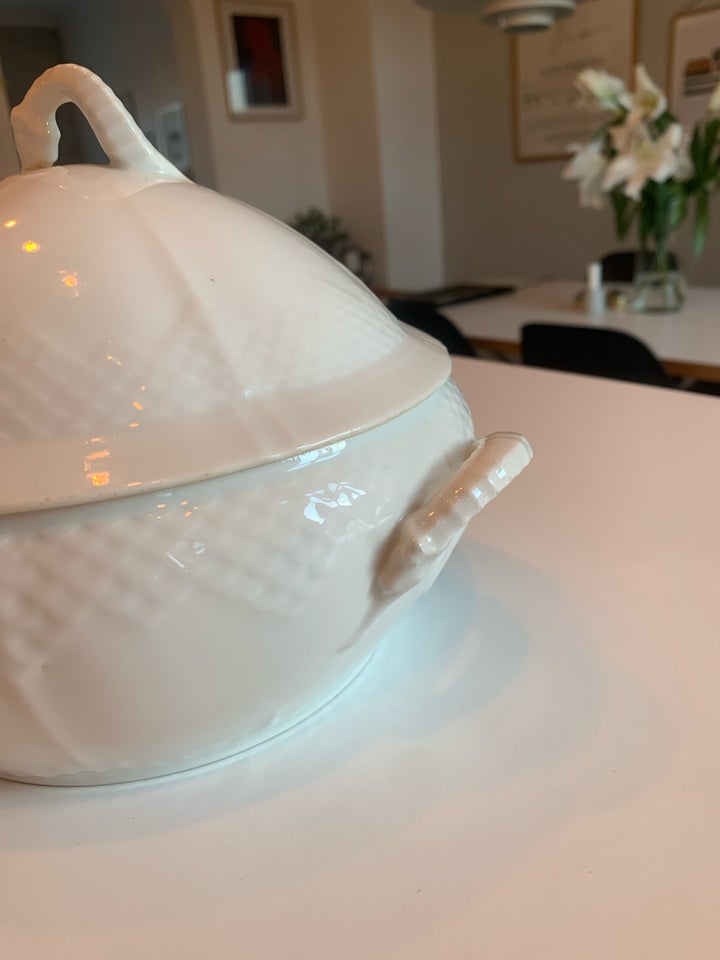 Porcelæn Elegance hvid terrin