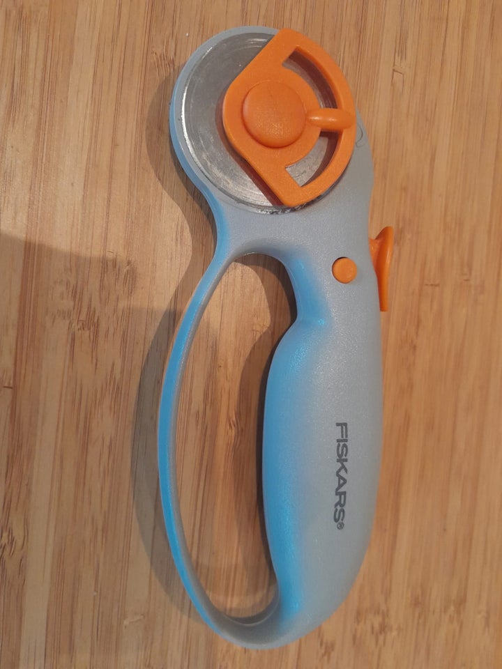 Kniv, Fiskars Rullekniv