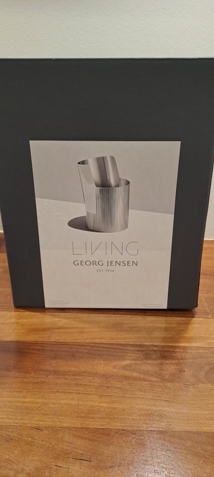 Vase GEORG JENSEN motiv: 6 vi