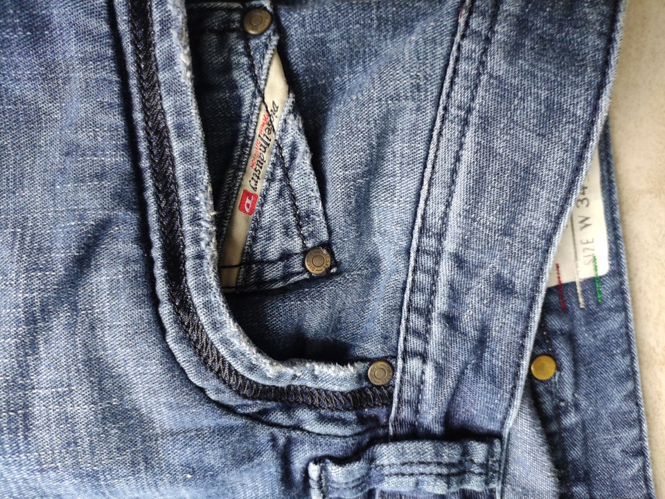 Jeans Diesel str 34