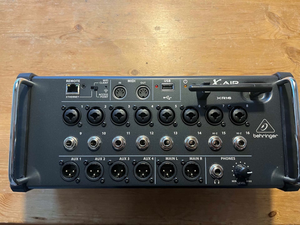 Digital Mixer, Behringer XR16