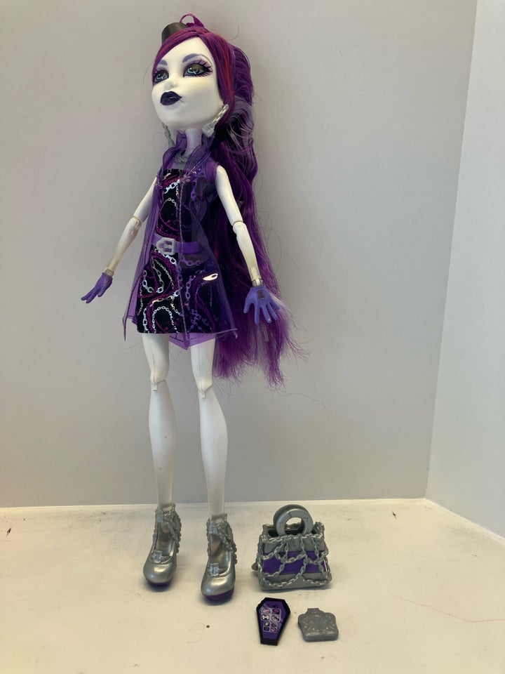 Andet, Monster High