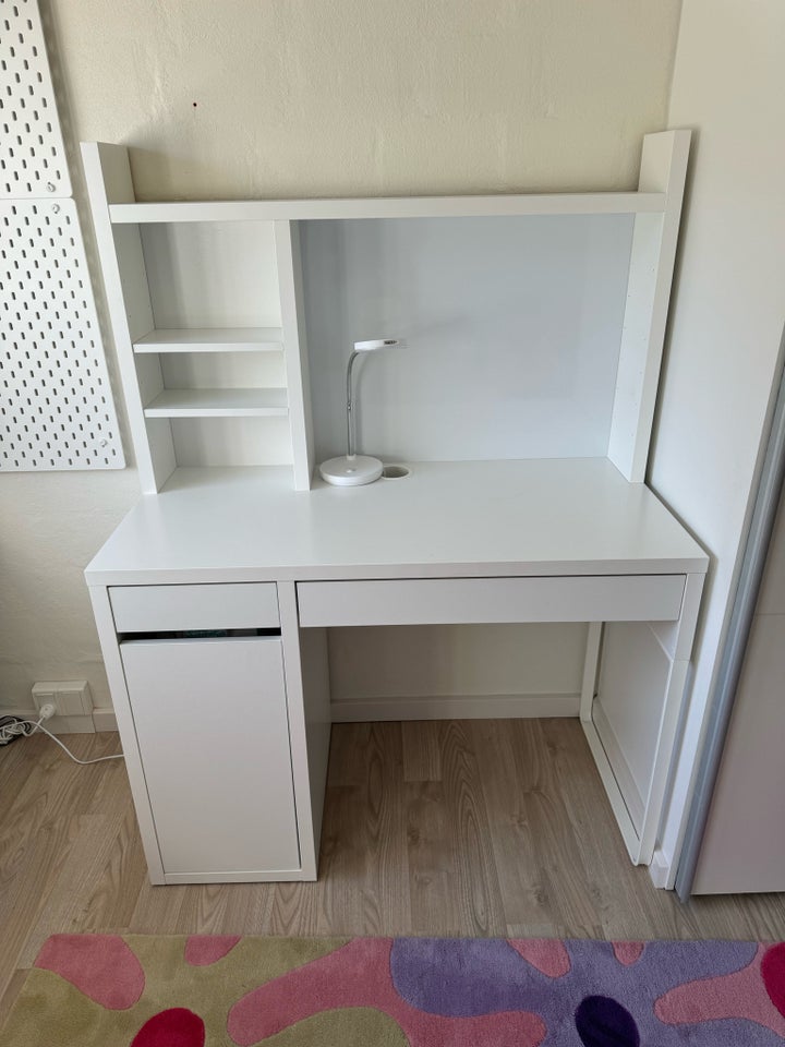 Skrivebord IKEA Micke