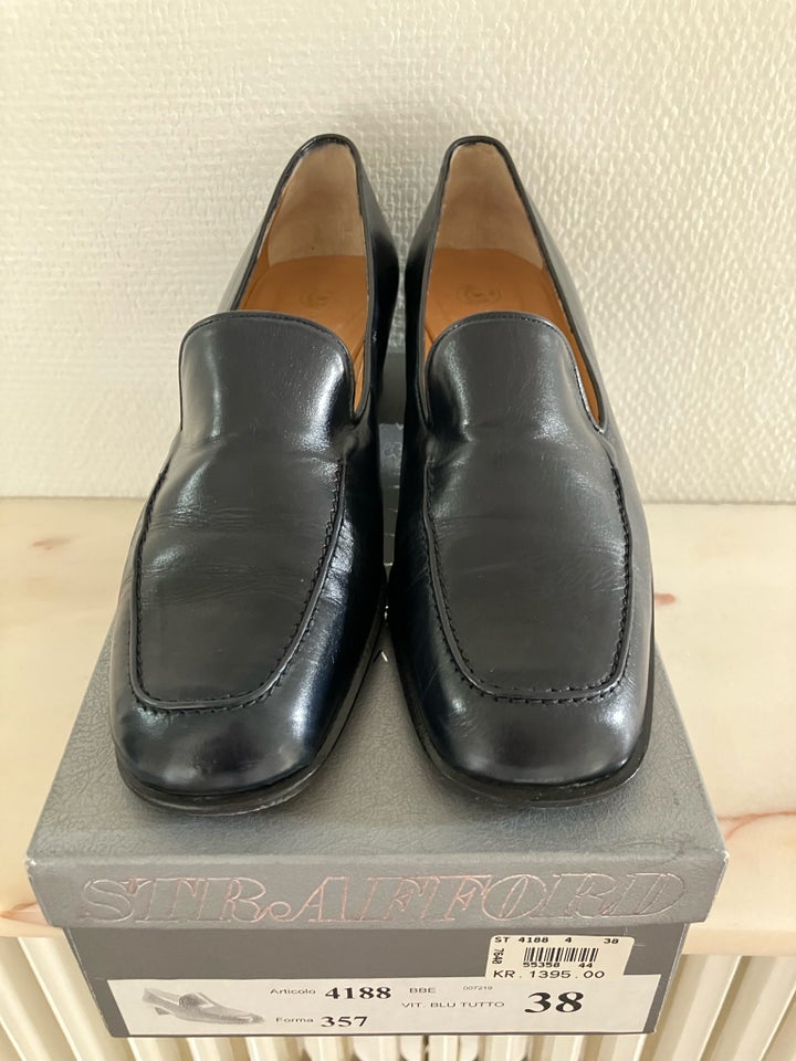 Loafers str 38 Strafford