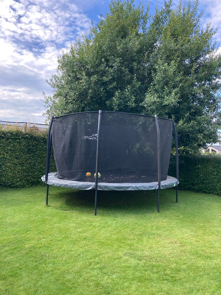 Trampolin Exit