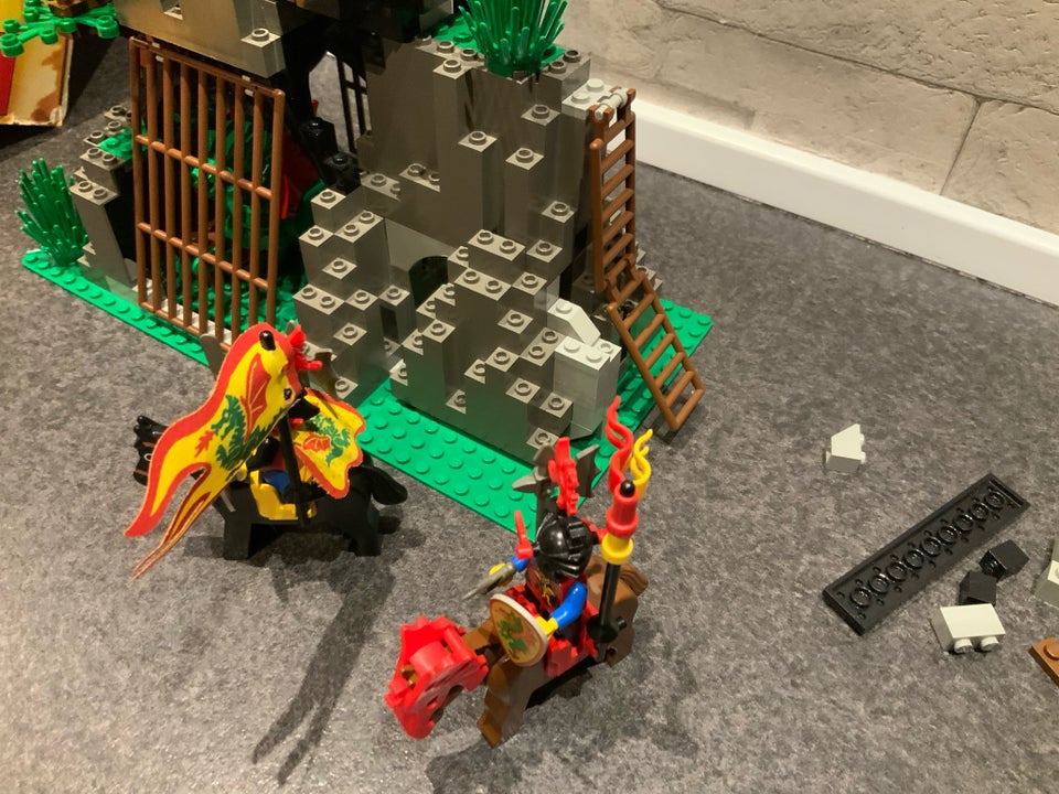 Lego Castle 6076