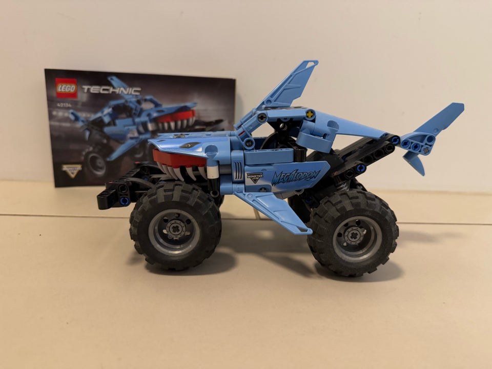 Lego Technic, Monster Jam Meglodon