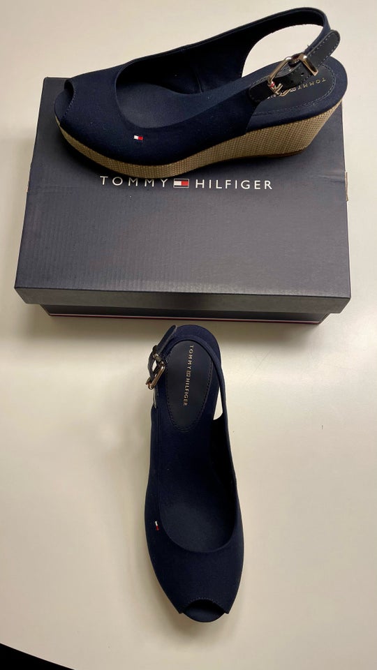 Sandaler str 39 Tommy Hilfiger