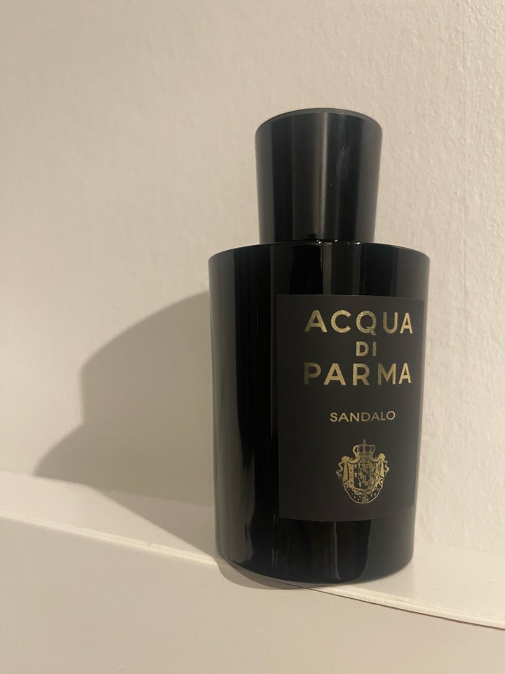 Eau de parfum, Eau de parfum, Acqua