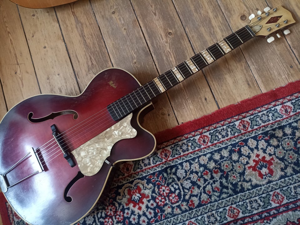 Archtop, Höfner 455