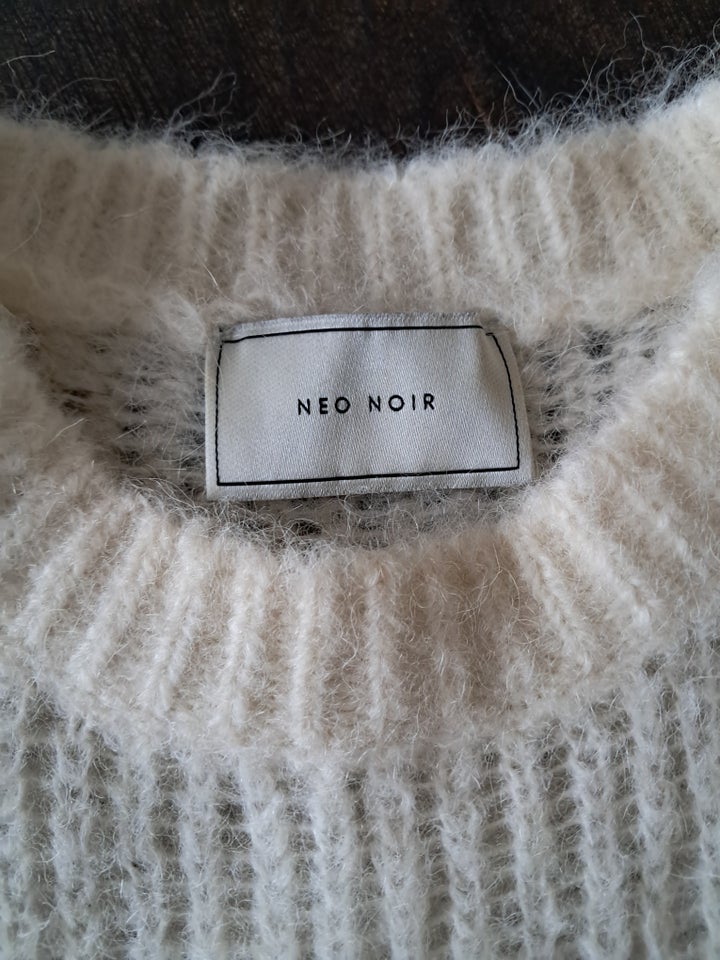 Sweater, NEO NOIR, str. 34