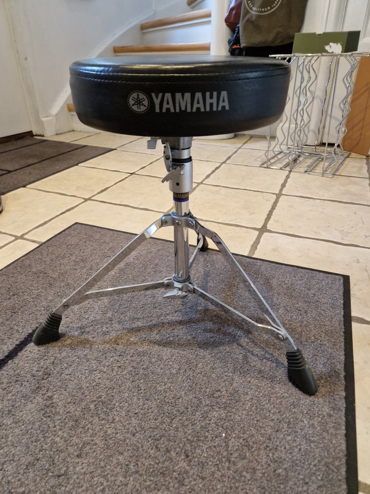 Tromme skammel, Yamaha