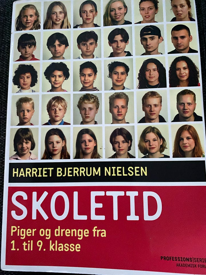 Skoletid, Harriet Bjerrum Nielsen