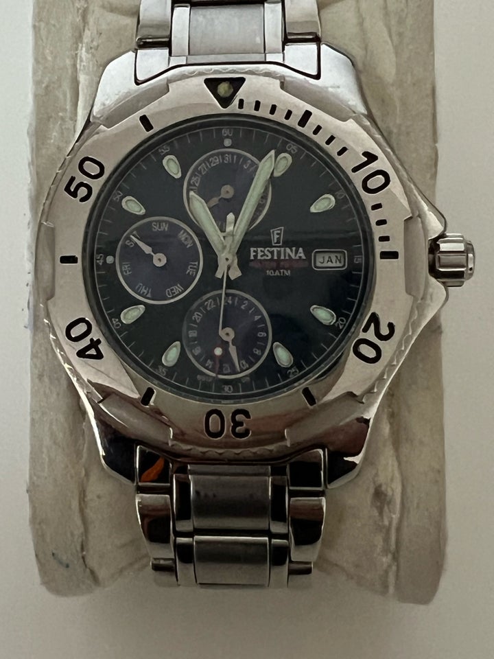 Herreur, Festina