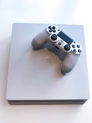 Playstation 4, Slim - CUH-2216A