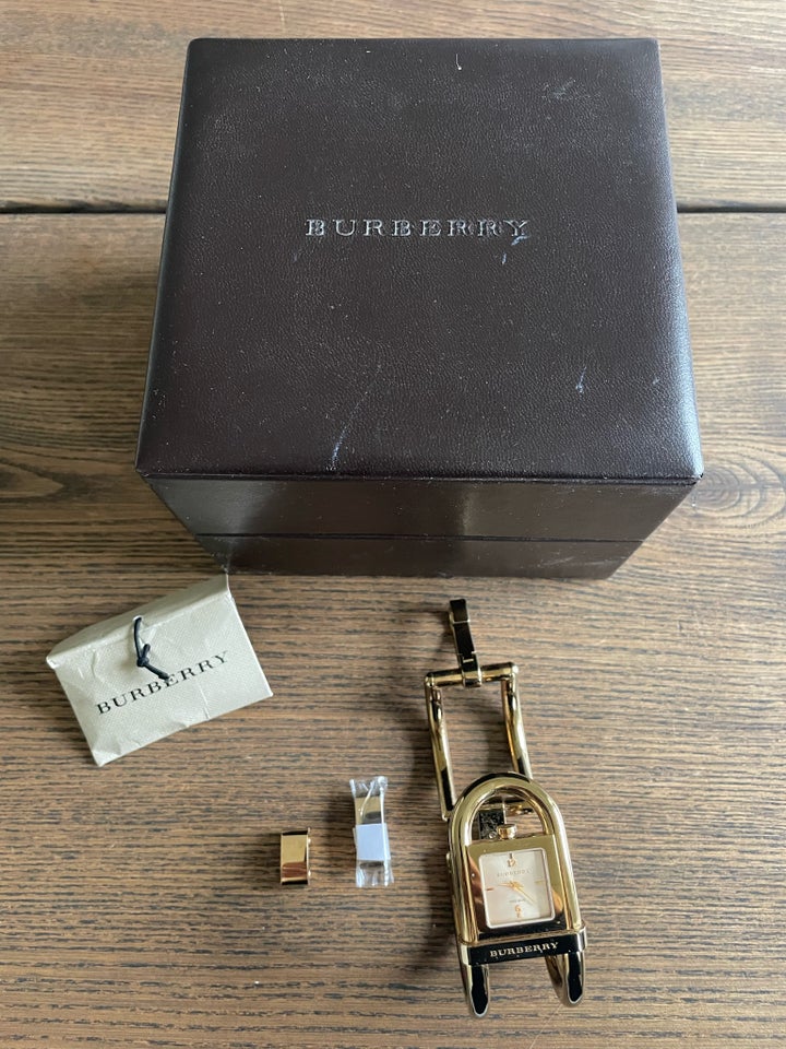 Dameur, Burberry