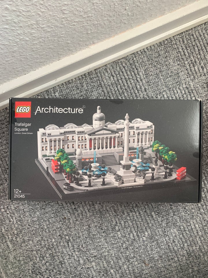 Lego Architecture Trafalger