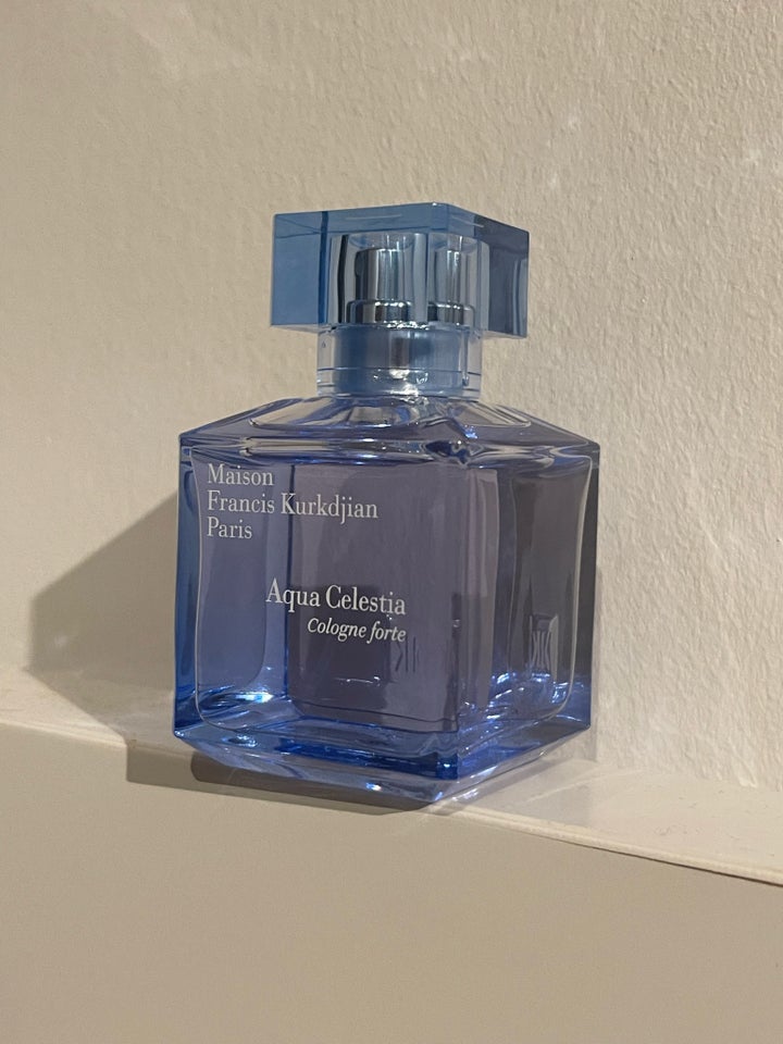 Eau de parfum, Eau de parfum, Maison