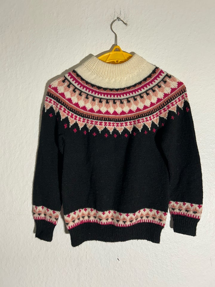 Sweater, Handmade, str. 34