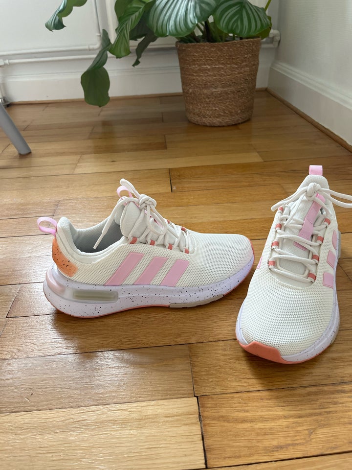 Sneakers str 40 Adidas