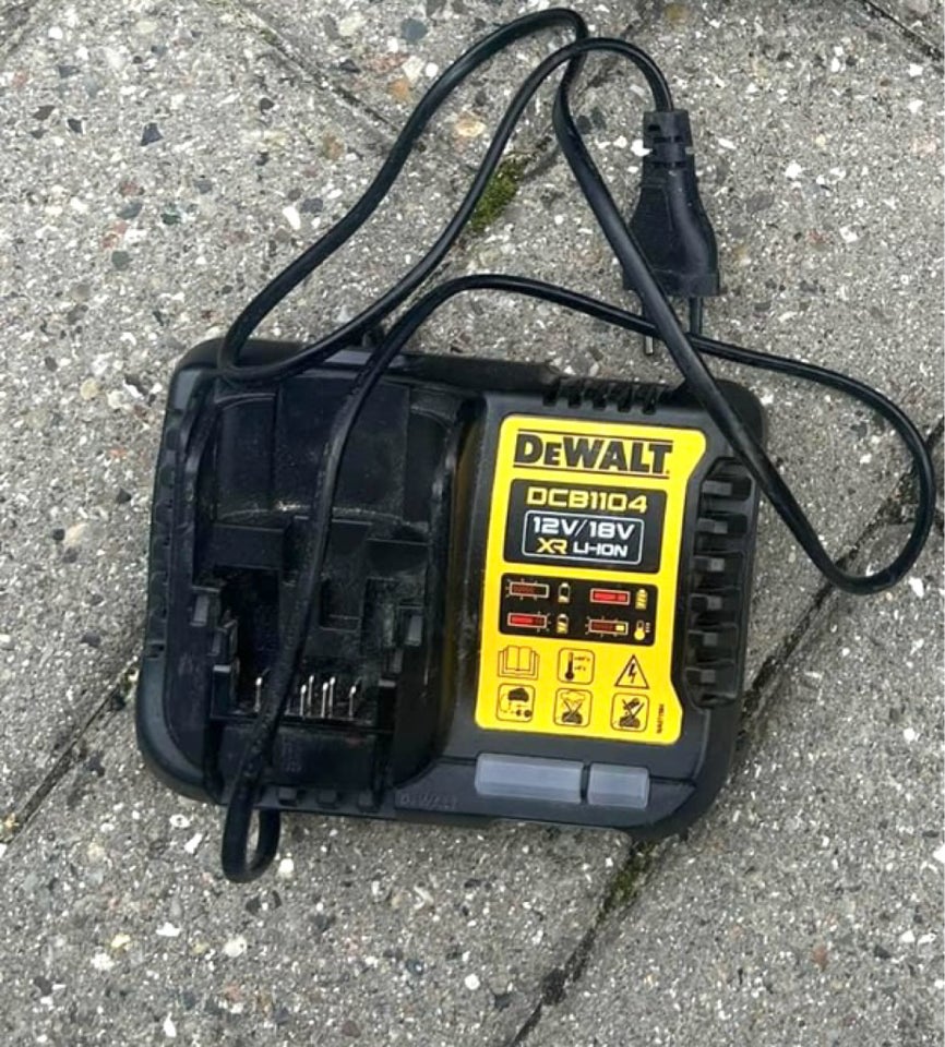 Lader, Dewalt