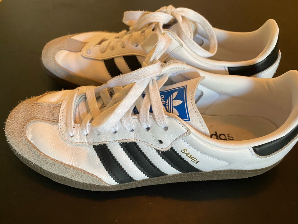 Kondisko, str. 42, Adidas