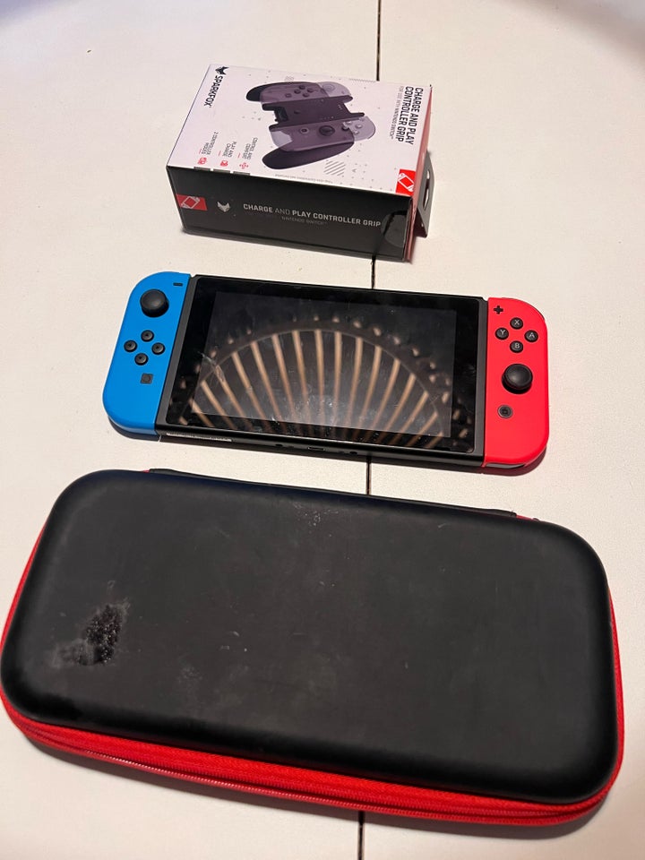 Nintendo Switch, God