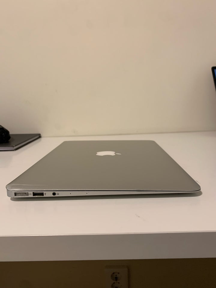 MacBook Air, 2014, 1,4 dual core i5