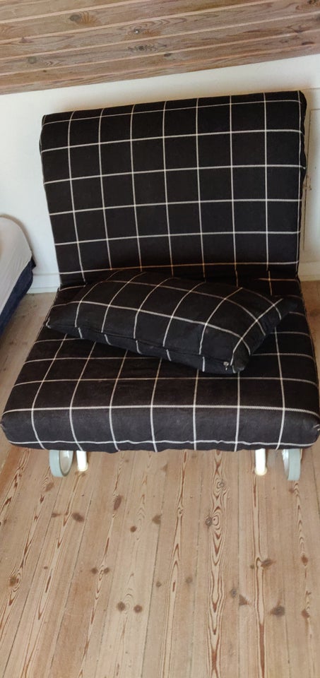 Futon, IKEA, b: 82 l: 205 h: 88