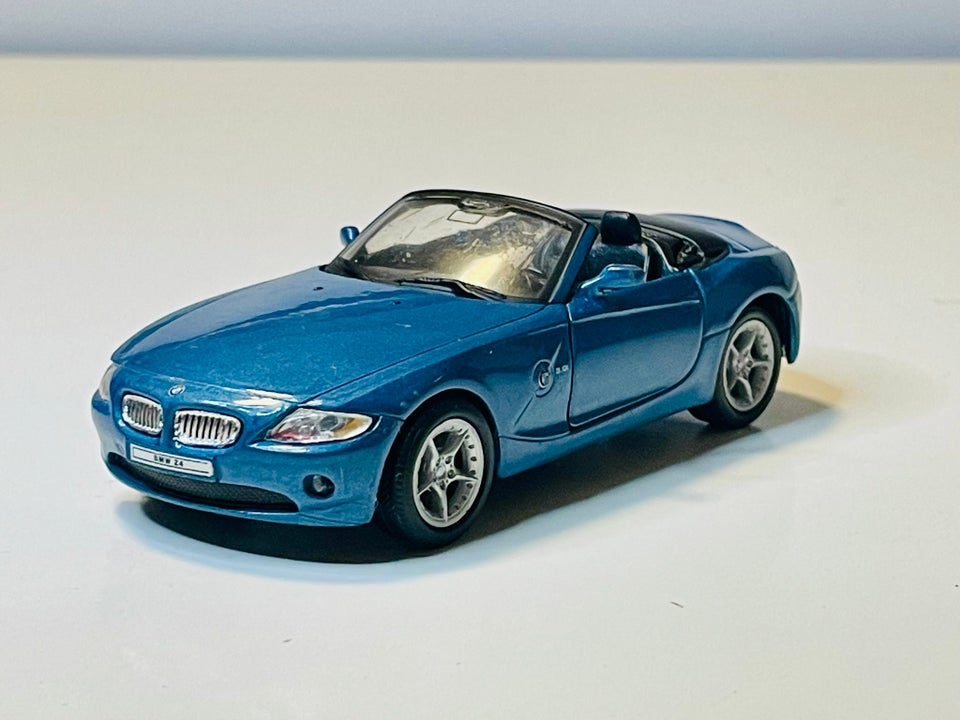 Modelbil, Welly BMW Z4, skala 1:36