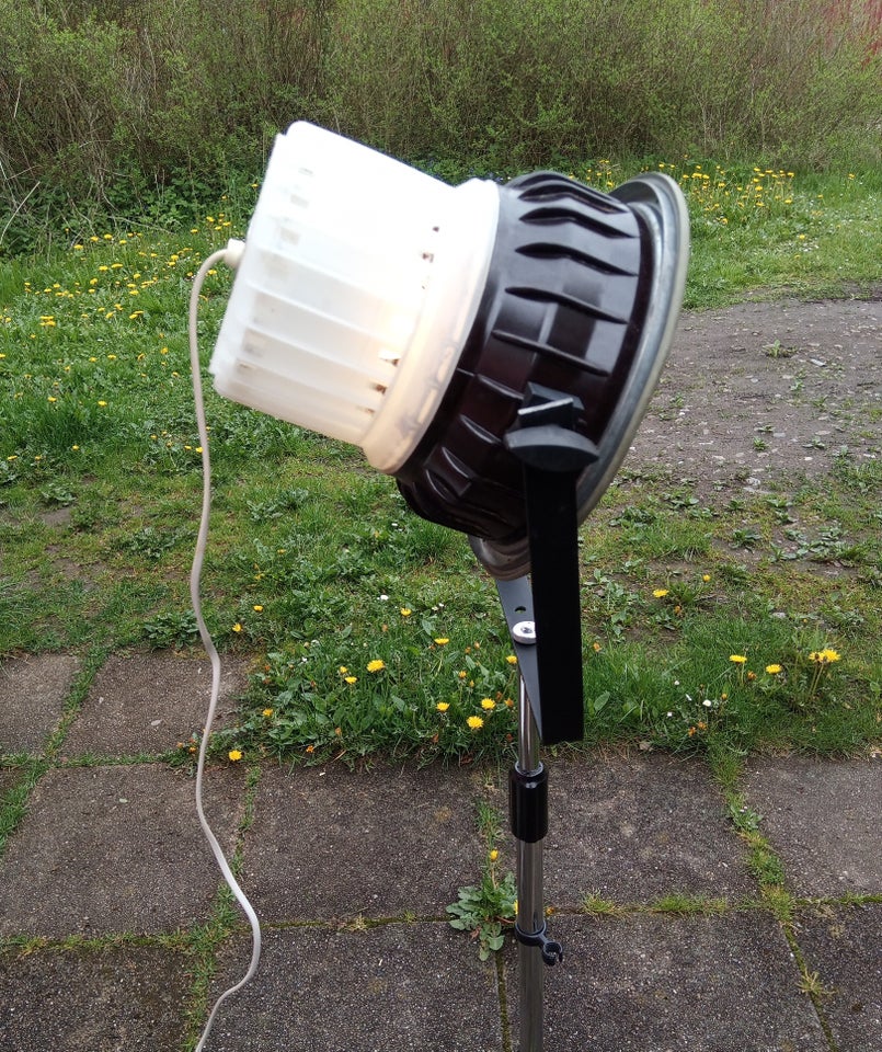 Spot Lampe lavet af motoren fra en