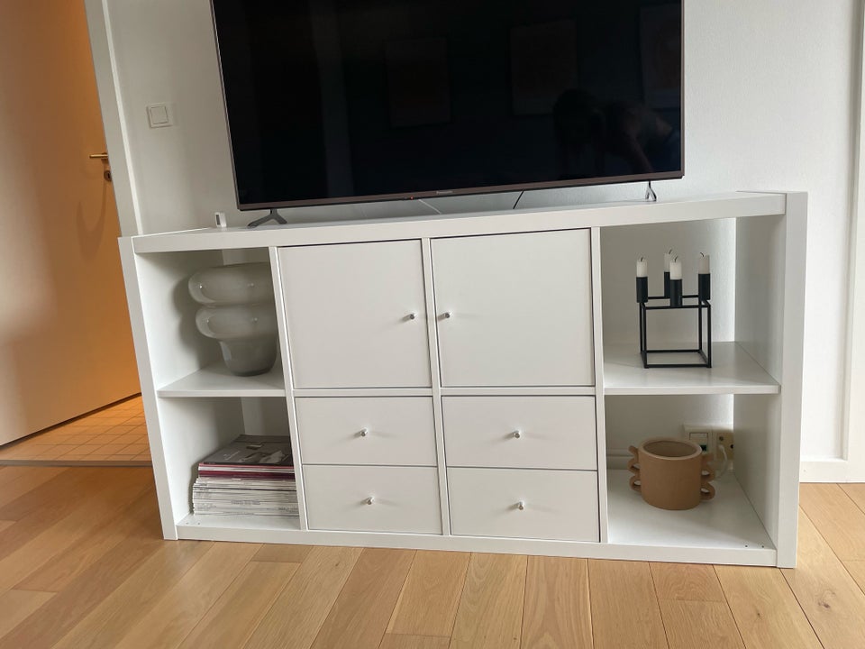 Reol IKEA b: 147 d: 44 h: 77