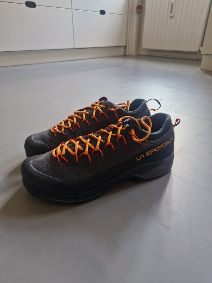 Fritidssko La Sportiva str 43