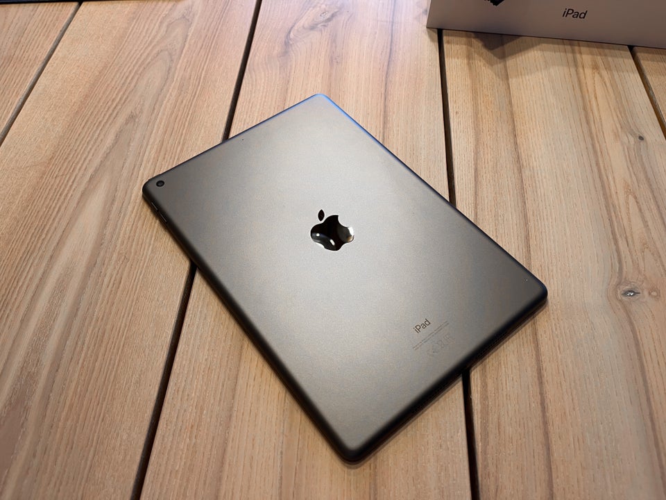 iPad 8, 32 GB, Perfekt