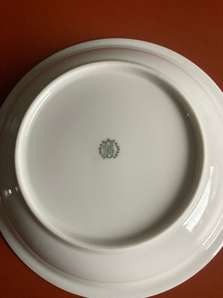 Porcelæn 2 dybe tallerkener