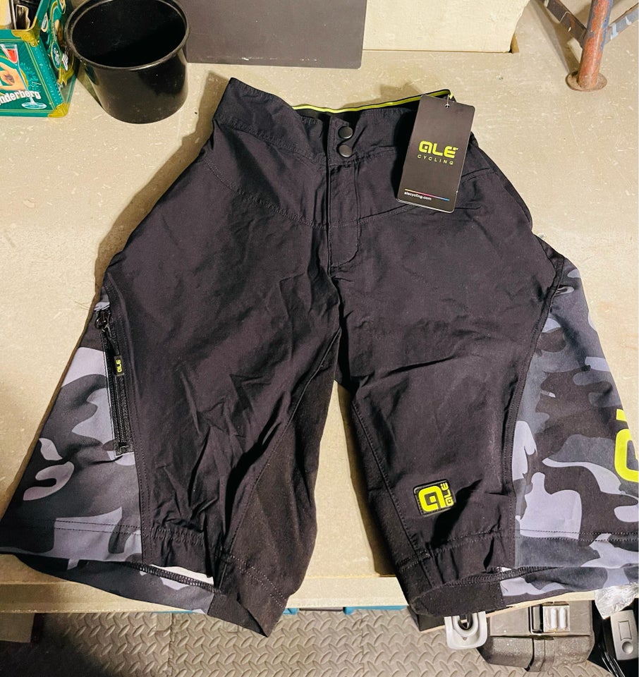 Cykeltøj, Cykelshorts, Ale