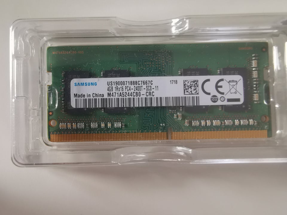 Samsung, 4GB, DDR4 SDRAM