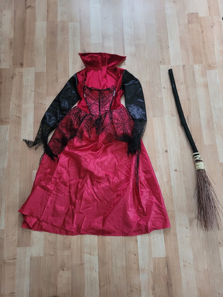 Udklædningstøj, Dracula costume