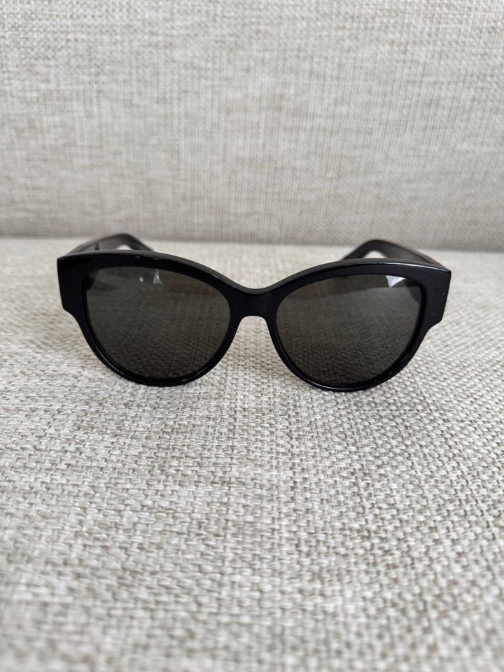 Solbriller dame, Saint Laurent