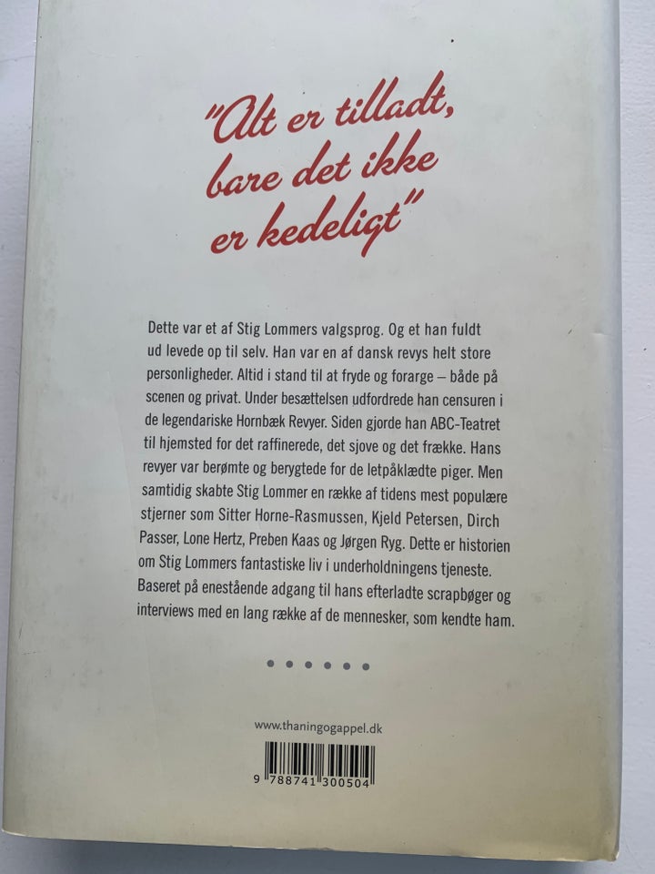 Kammerat med solen - En biografi om