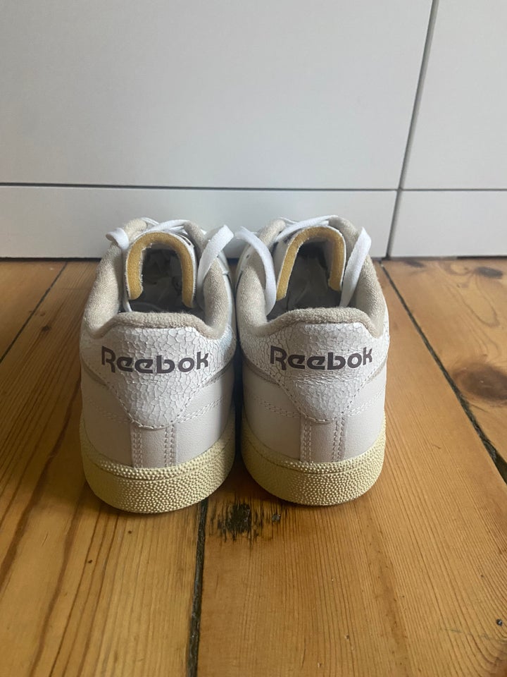 Sneakers, str. 43, Reebok