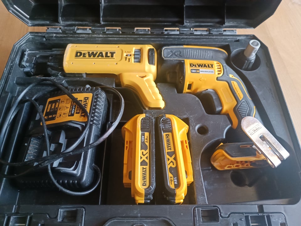 Gipsskruemaskine, Dewalt