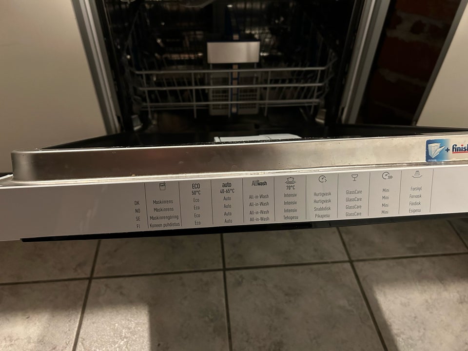 Andet mærke Grundig GNU 4P820,