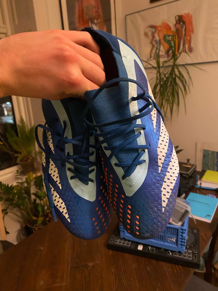 Fodboldstøvler, Adidas Predator