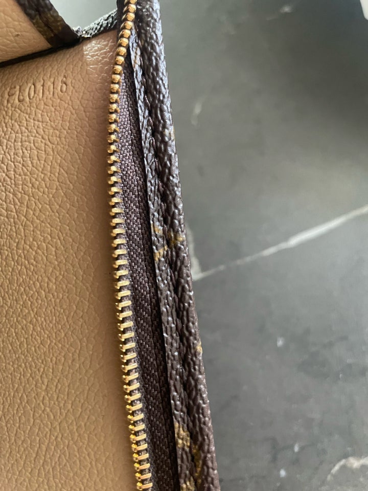 Clutch, Louis Vuitton, læder