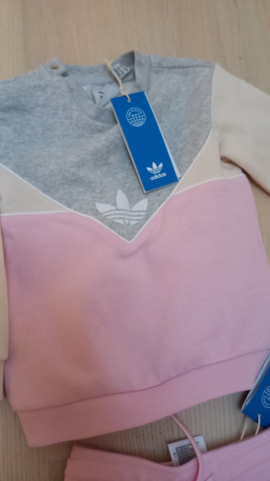 Sæt, Adidas sæt, Adidas