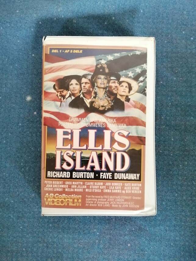 Drama, Ellis Island