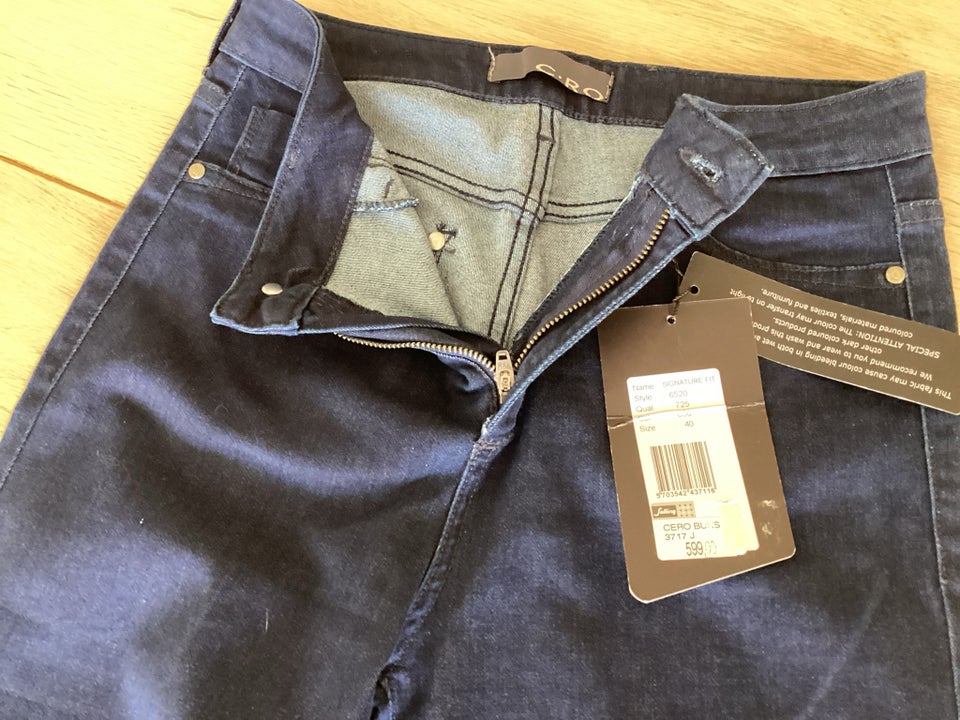 Jeans, C.RO, str. 30